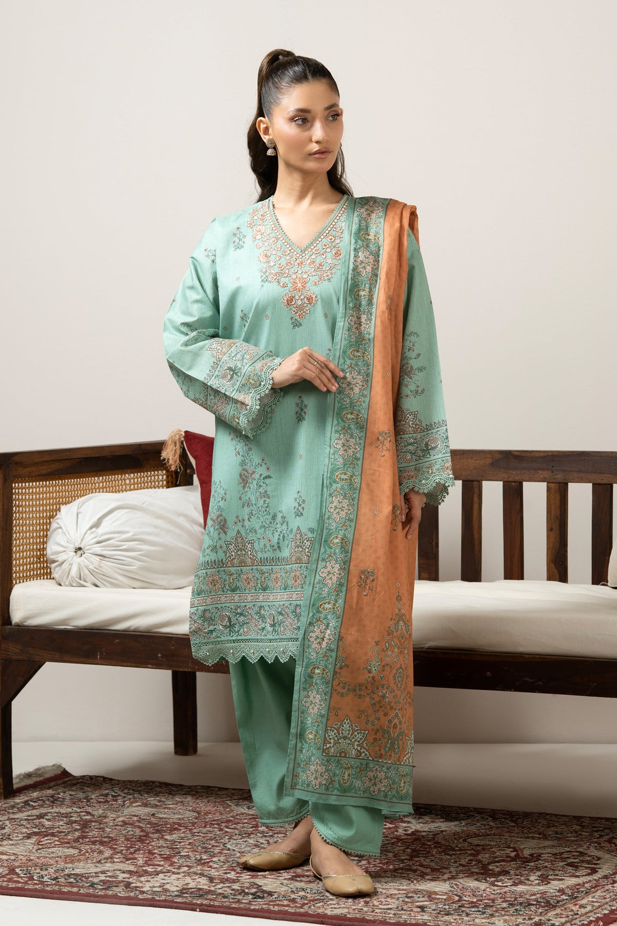 EMBROIDERED LAWN UNSTITCHED 3 PIECE SUIT